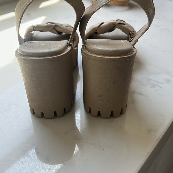 Great summer chunky heel sandals - Picture 6 of 7